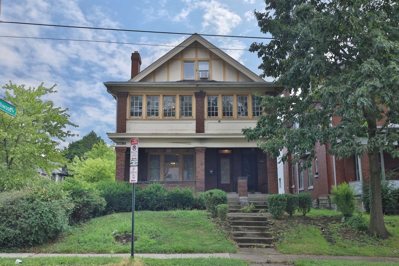 2142-44-46 Summit Street - Photo 2 of 41