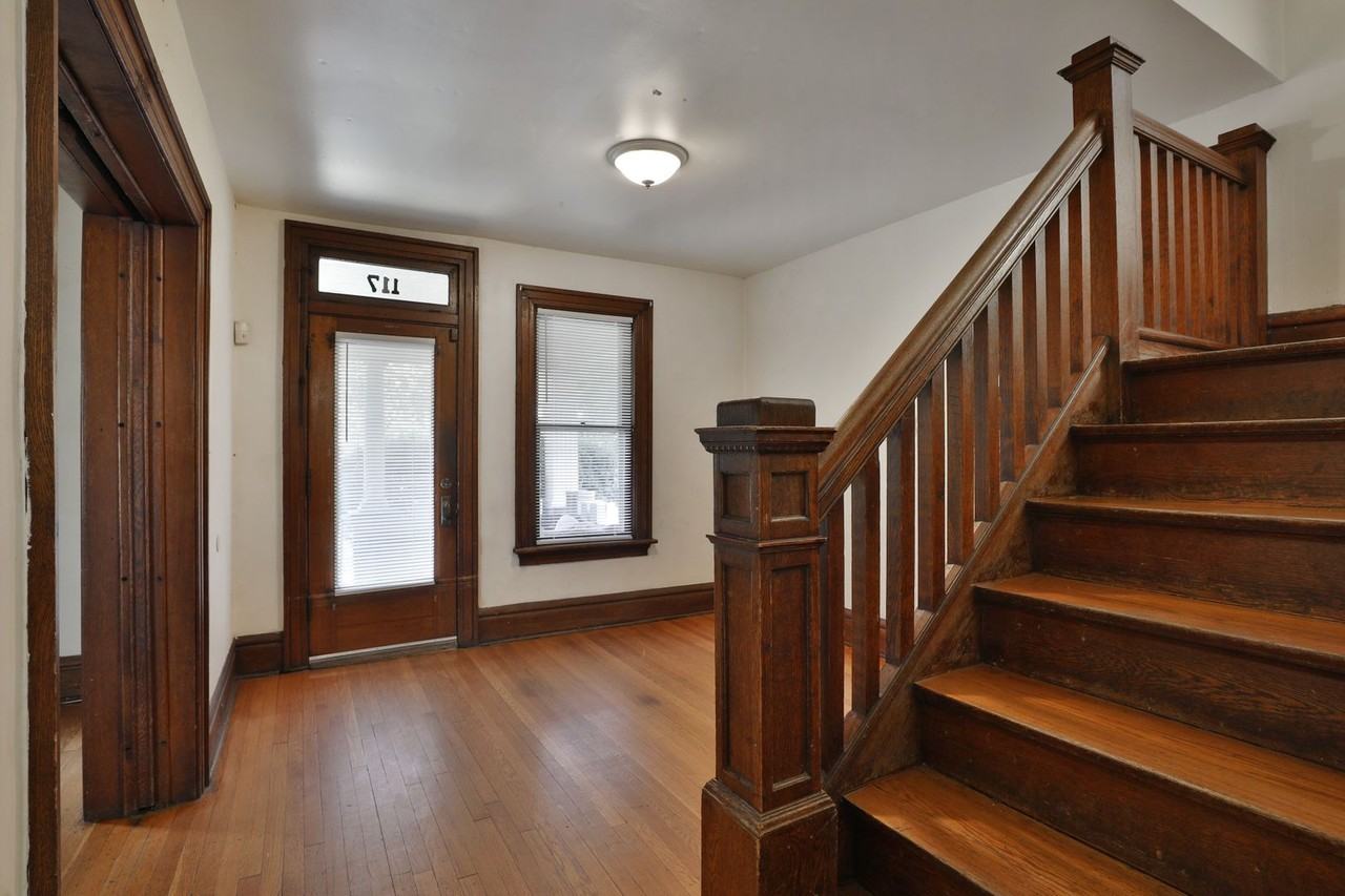 117 E Lane Ave - Photo 4 of 37