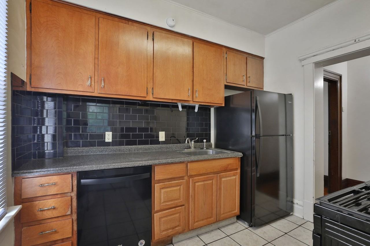 117 E Lane Ave - Photo 5 of 37