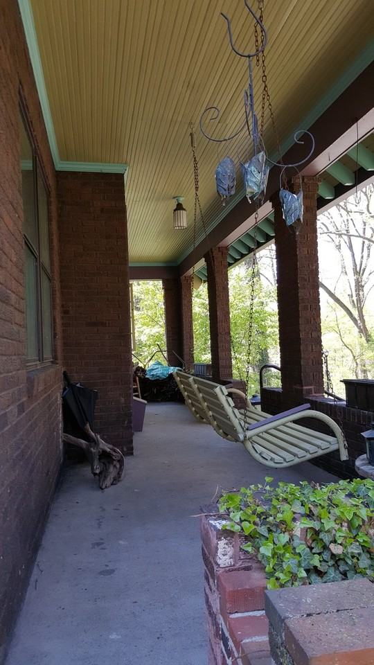 2120 Iuka Ave - Photo 2 of 50