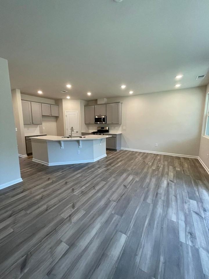 609 Rustic Path Ln - Photo 4 of 29