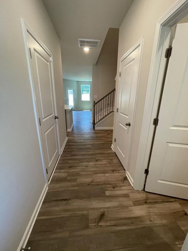 609 Rustic Path Ln - Photo 5 of 29