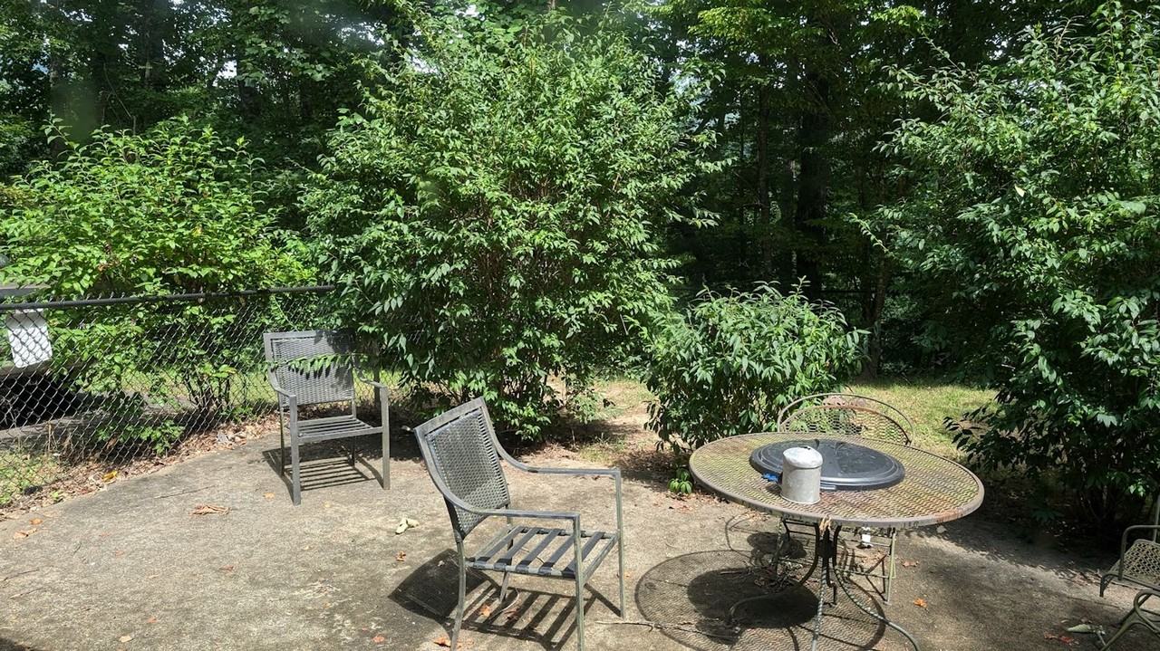 483 University Hts Rd - Photo 2 of 20