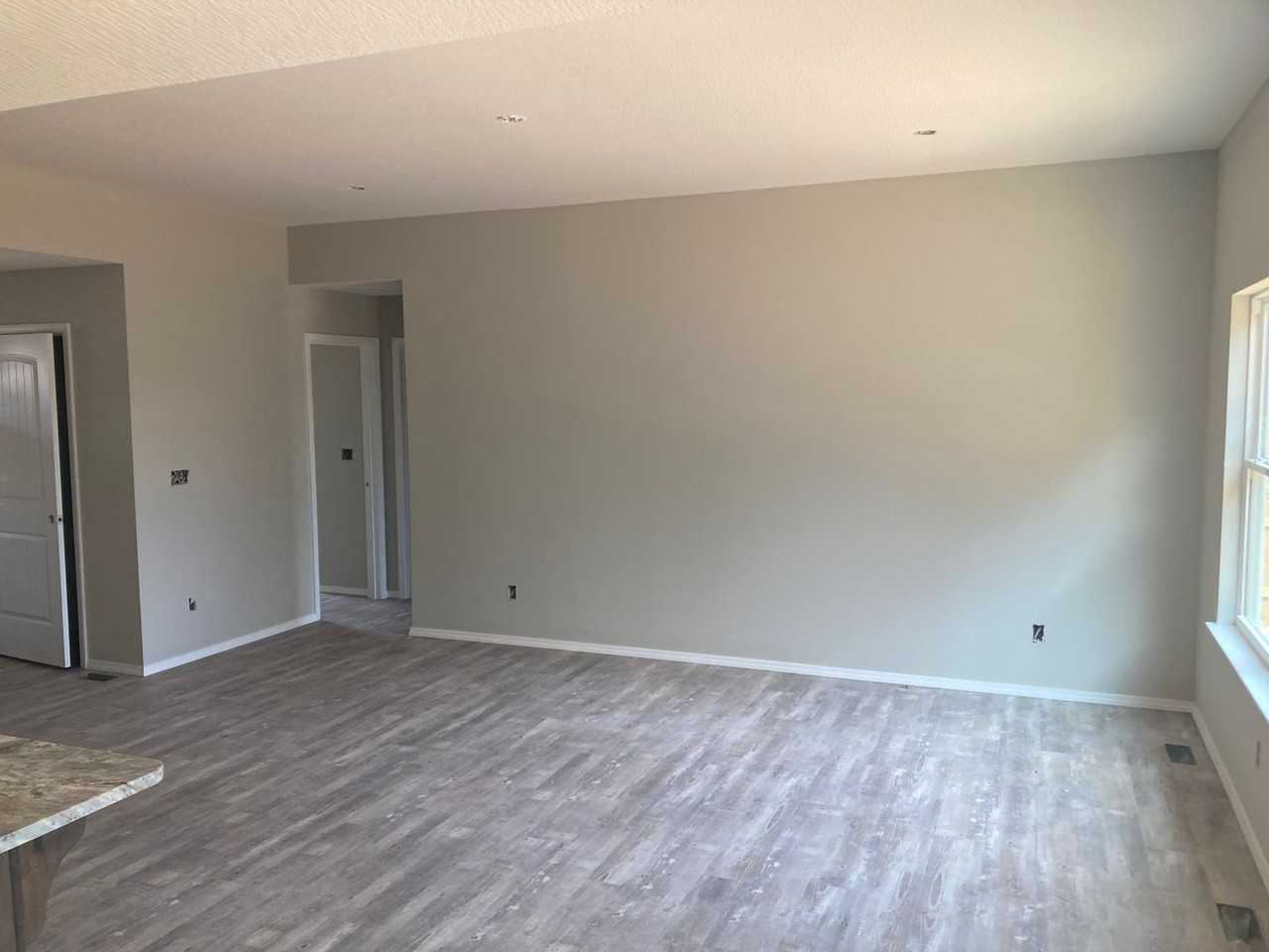 104 E Rosalie - Photo 3 of 14