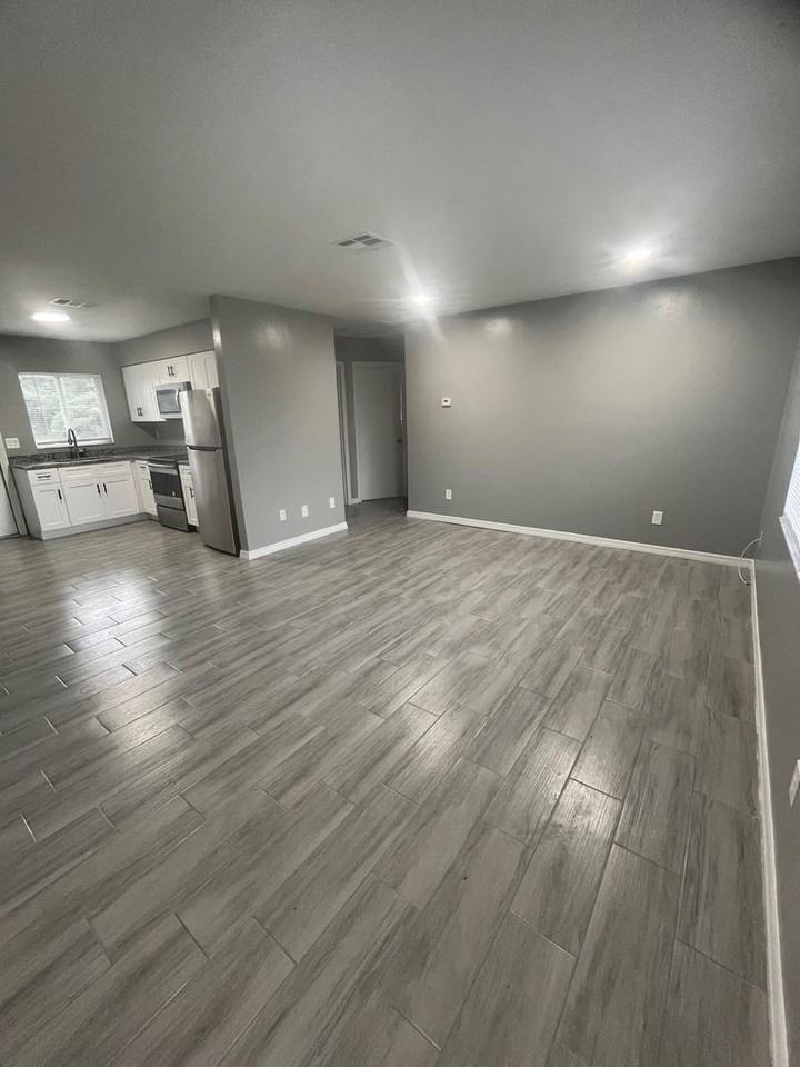 119 Gordon Ave S - Photo 3 of 17