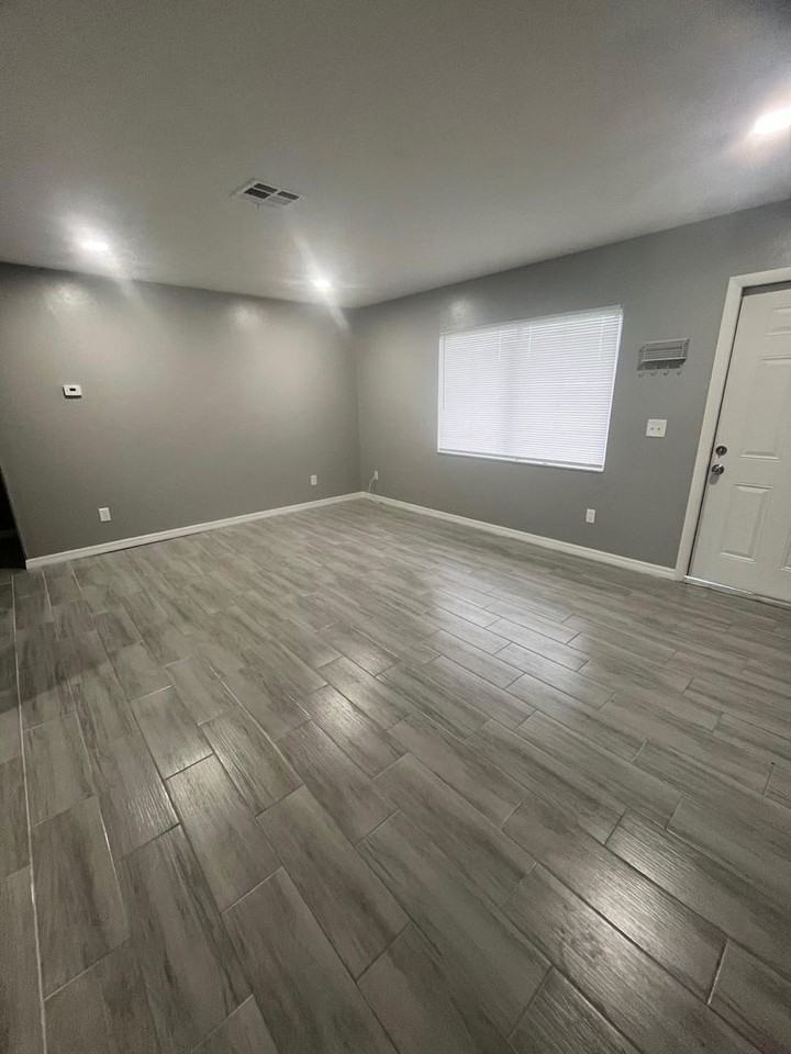 119 Gordon Ave S - Photo 4 of 17