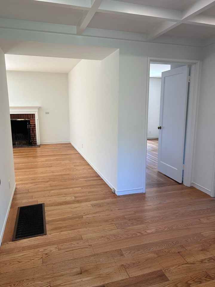 11 Arlington Ln - Photo 2 of 9