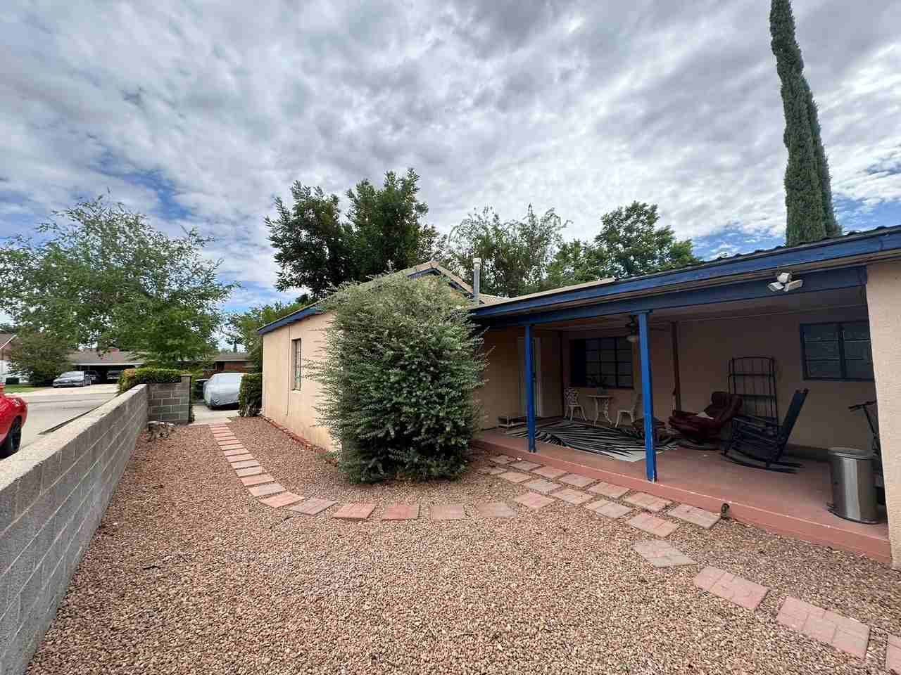 1112 Tracy Pl - Photo 3 of 21