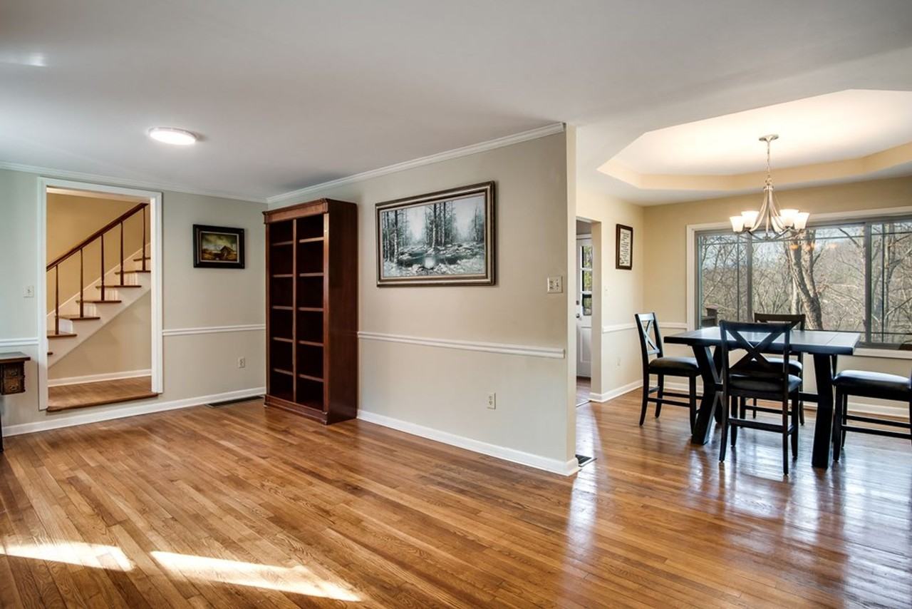 304 Canterbury Rd - Photo 4 of 7