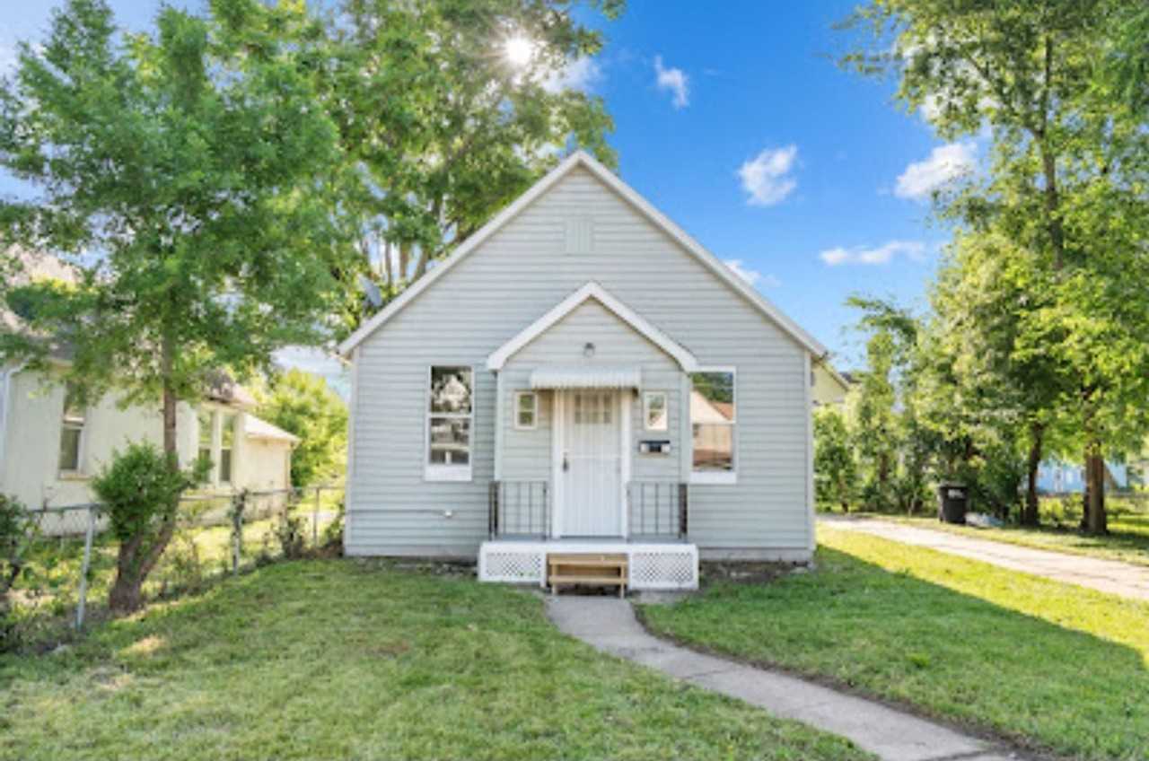 5411 N 24th St - Photo 2 of 17