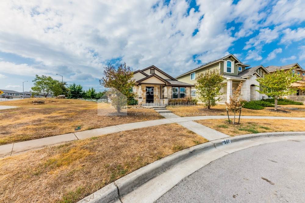 501 Heritage Springs Trl - Photo 2 of 18