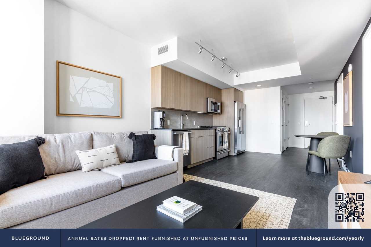 2116 4th Avenue - Photo 4 of 24