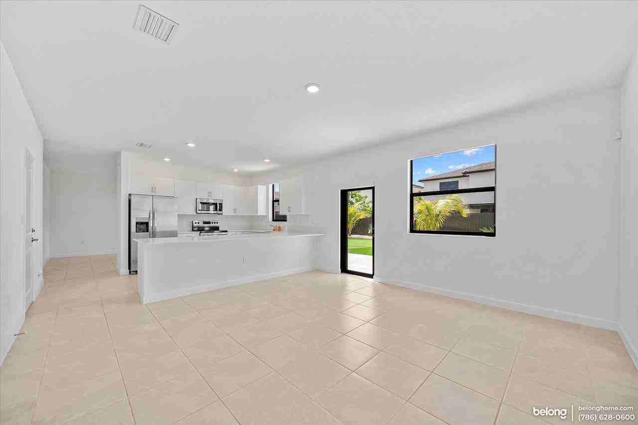 12980 Sw 229th St - Photo 5 of 24