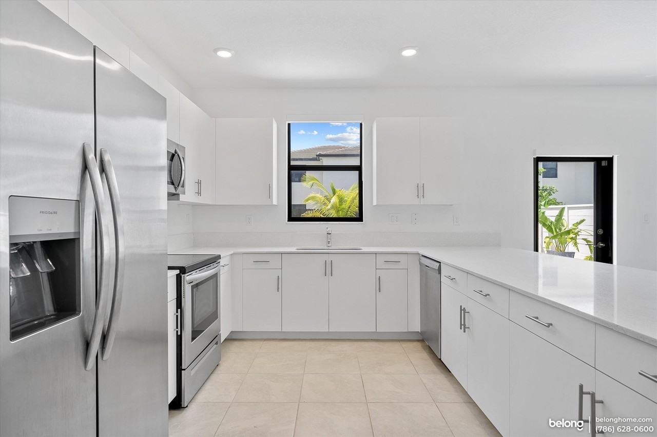 12980 Sw 229th St - Photo 6 of 24