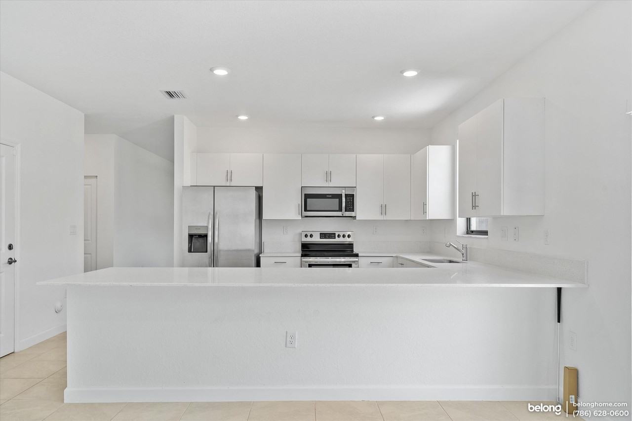 12980 Sw 229th St - Photo 7 of 24