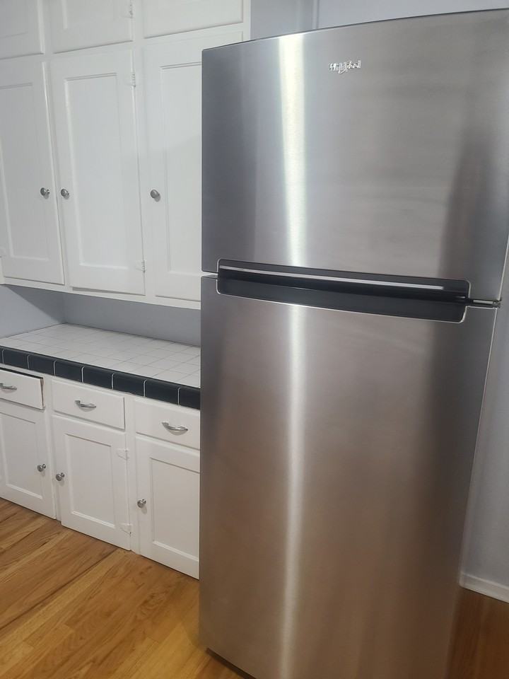 1605 Saint Paul Street - Photo 6 of 32