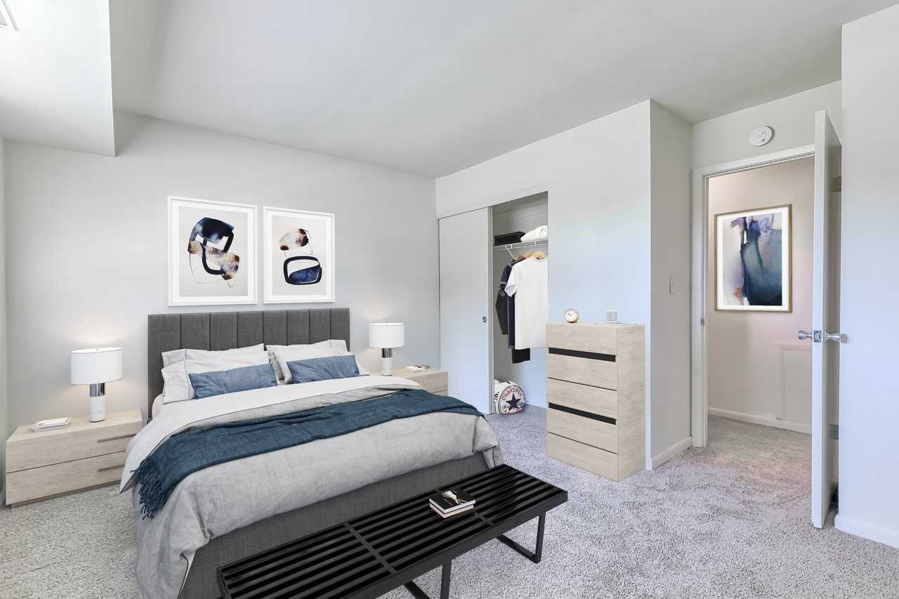 Fallstaff Manor - Photo 6 of 16