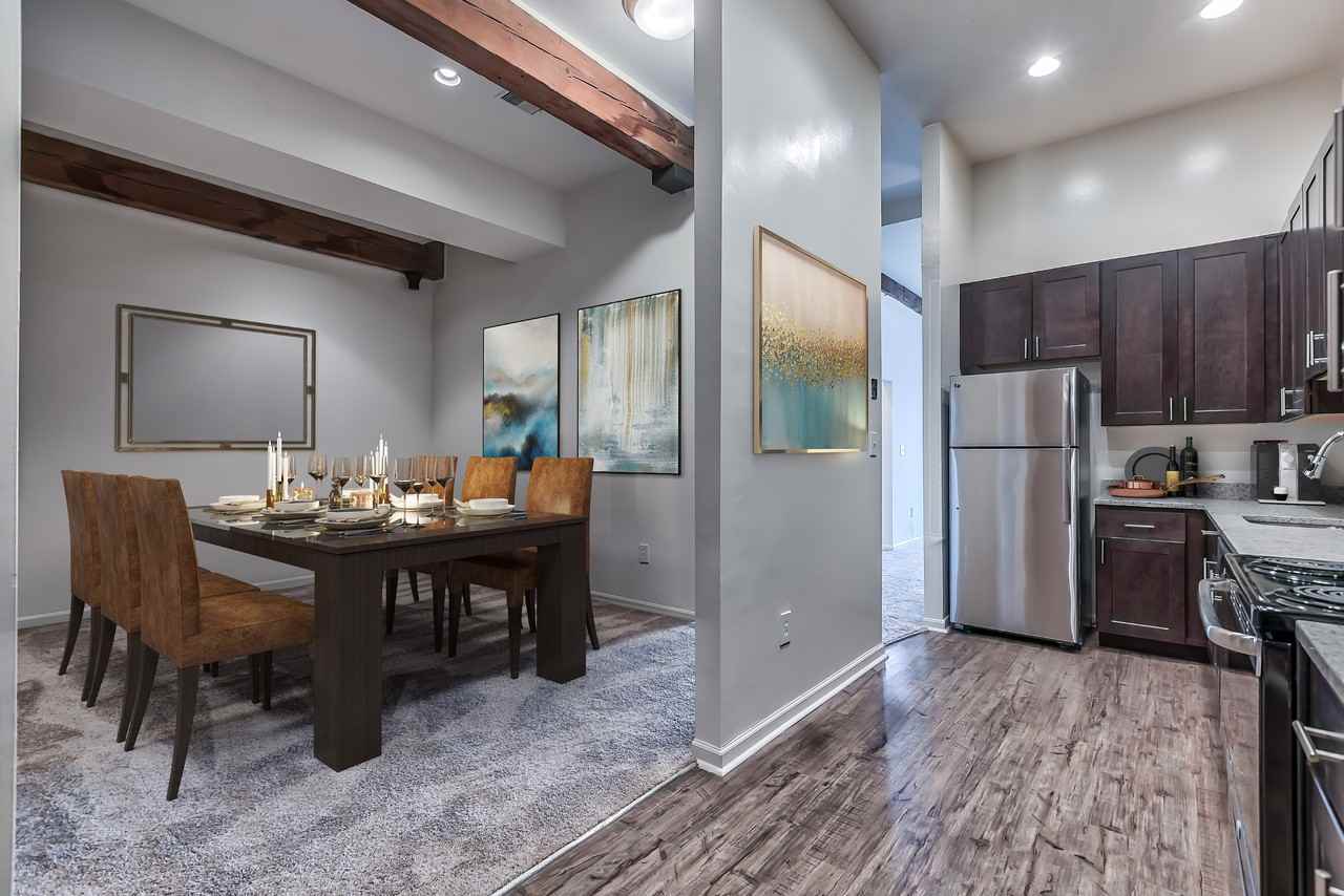 Thames Point - Photo 6 of 31