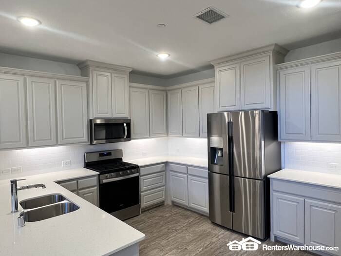 4870 Woodruff Way - Photo 2 of 28