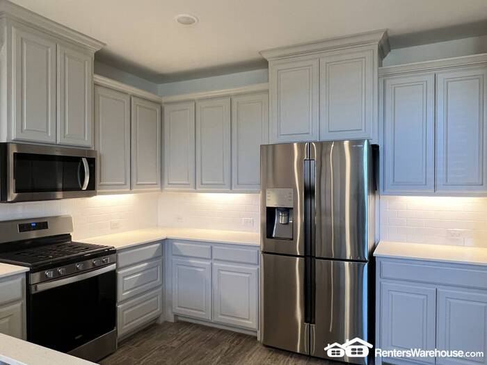 4870 Woodruff Way - Photo 3 of 28