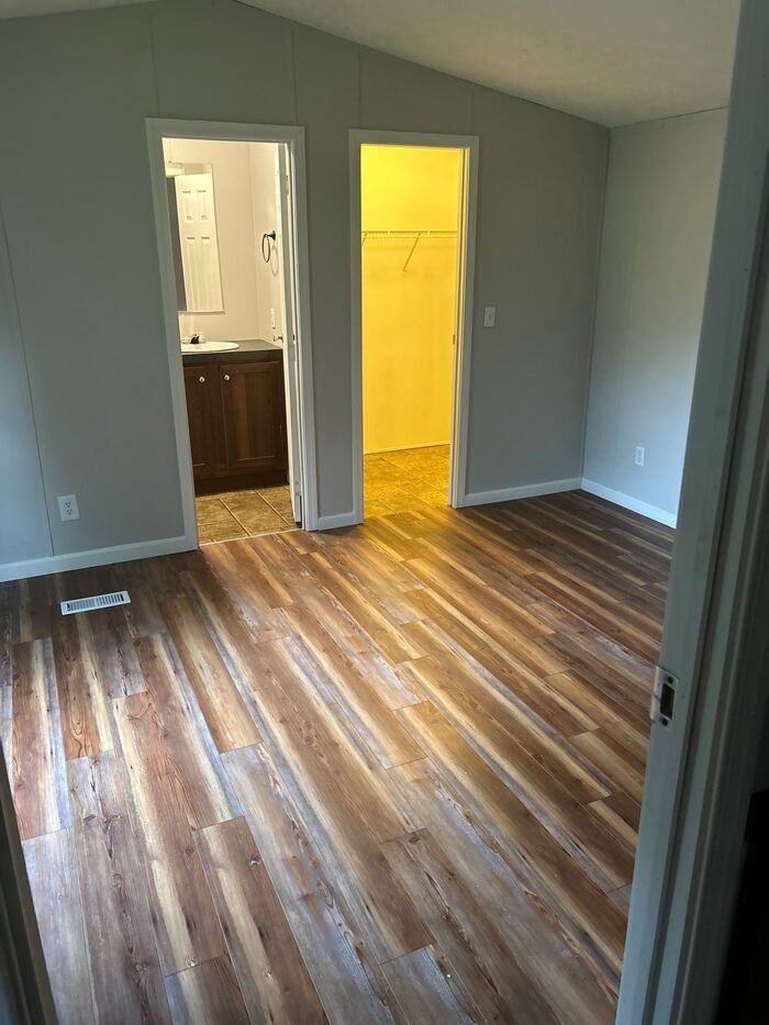 11 B St - Photo 3 of 12