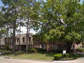 791 Bateswood Dr #B1 - Photo 1 of 1