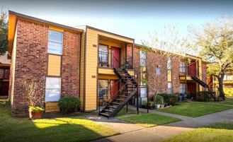 12800 Dunlap St #B1 - Photo 1 of 1