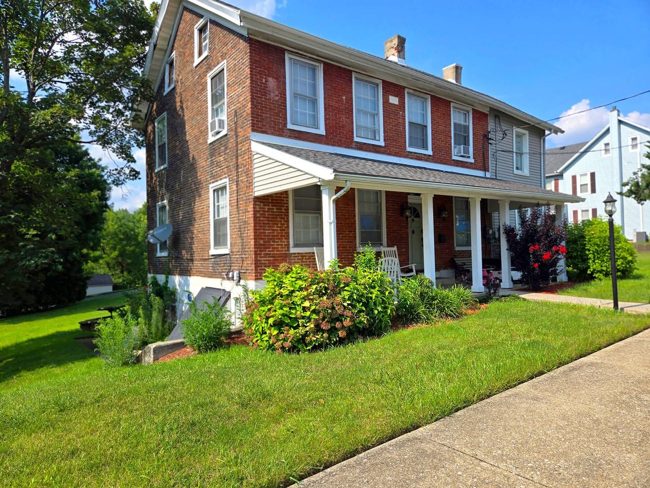 37 W 4th St #NA - Photo 2 of 9