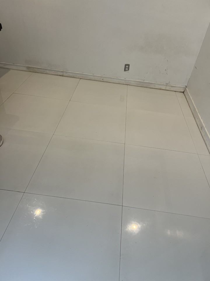 Nw 36th Ct #NA - Photo 6 of 8