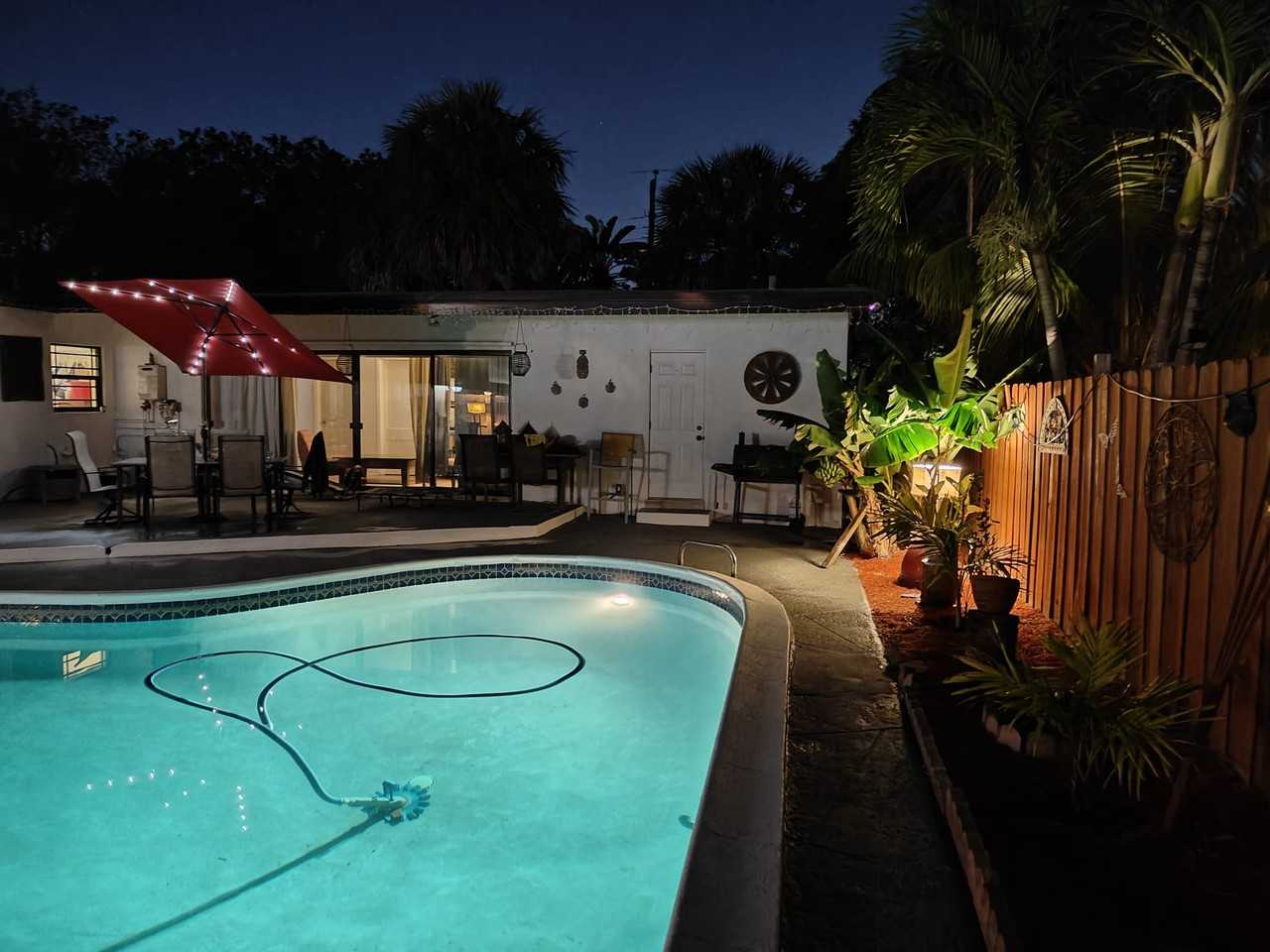 2835 Dewey St #NA - Photo 3 of 24