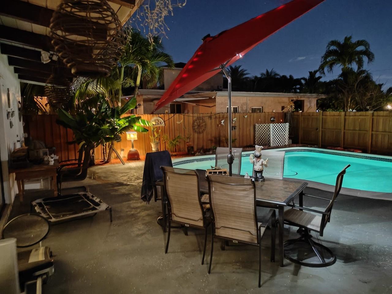 2835 Dewey St #NA - Photo 4 of 24