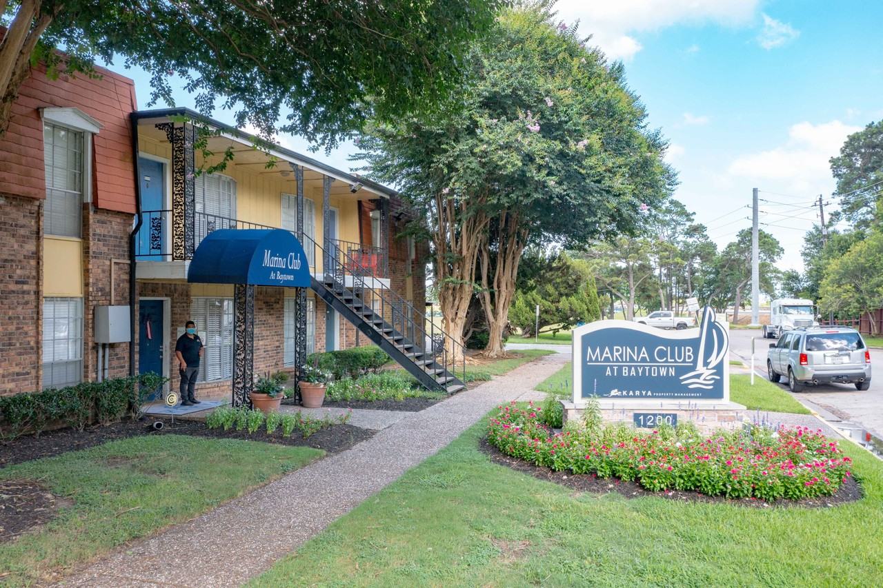 1200 Missouri St - Photo 2 of 8