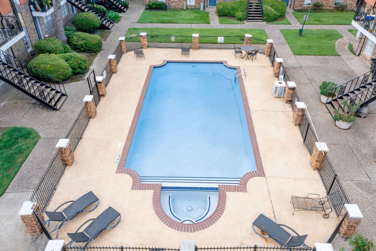 1200 Missouri St - Photo 3 of 8