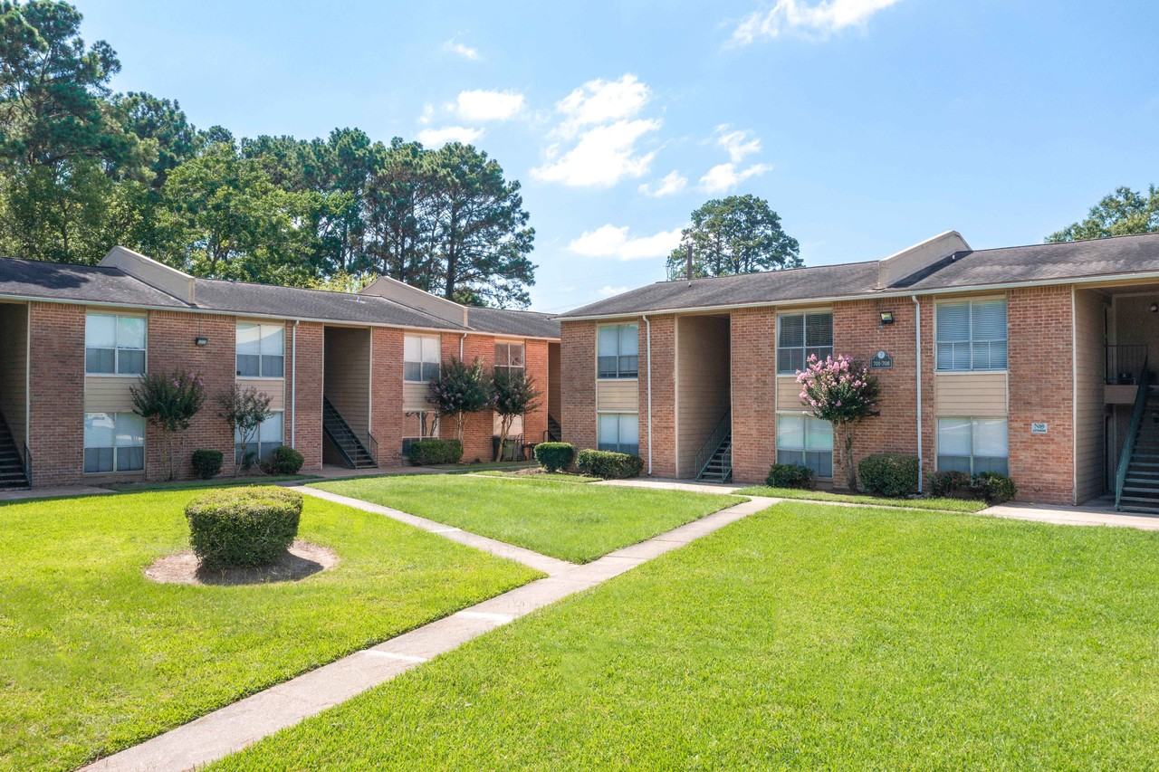 1700 Bob Smith Rd - Photo 3 of 7