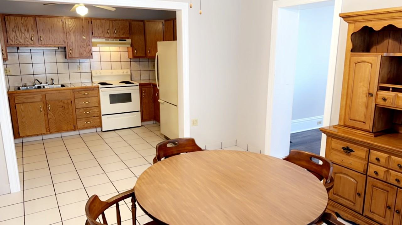 221 Howard St #1 - Photo 5 of 15
