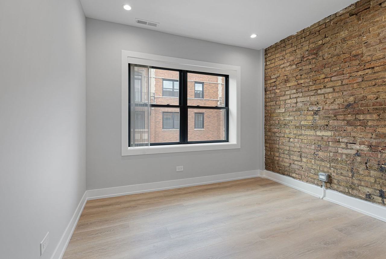 1548-1558.5 W Juneway - Photo 2 of 21