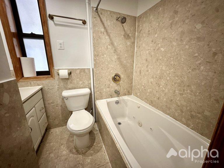 332 East 95th Street #10 - Photo 4 of 7