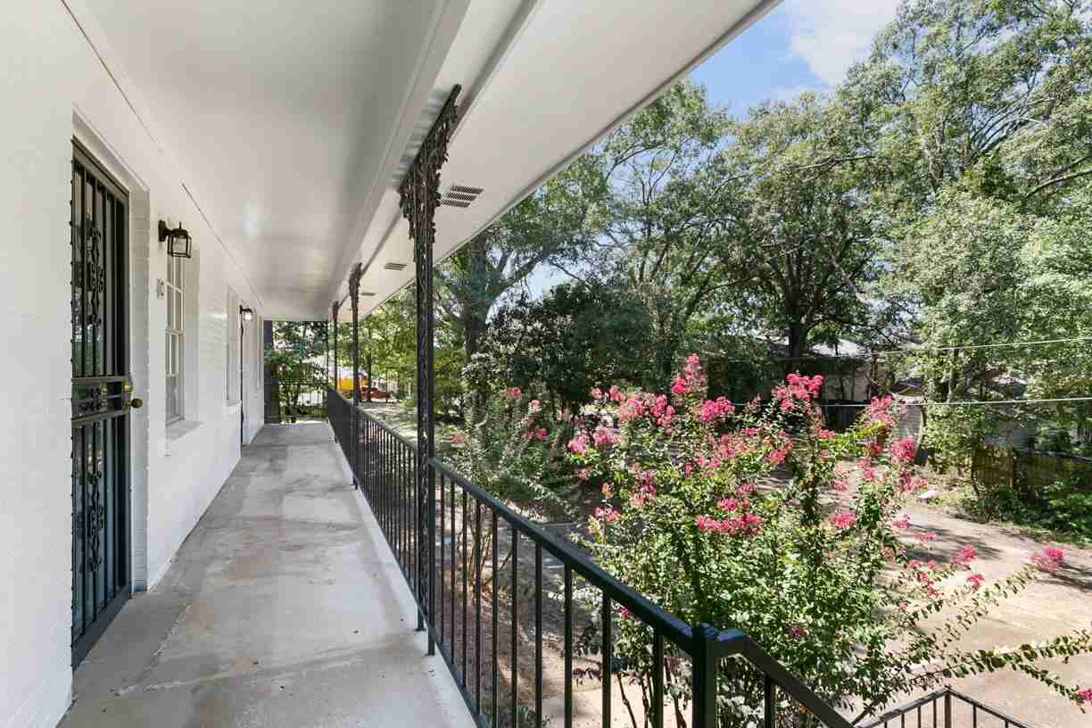 Windsor Flats - Photo 2 of 10