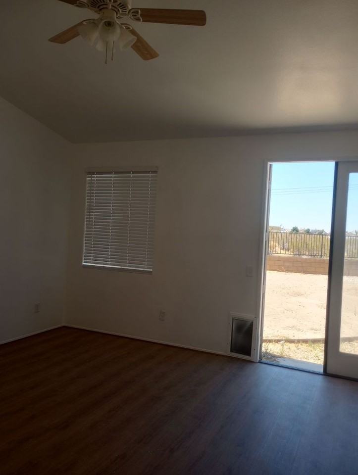 12468 Guadalupe St - Photo 7 of 50