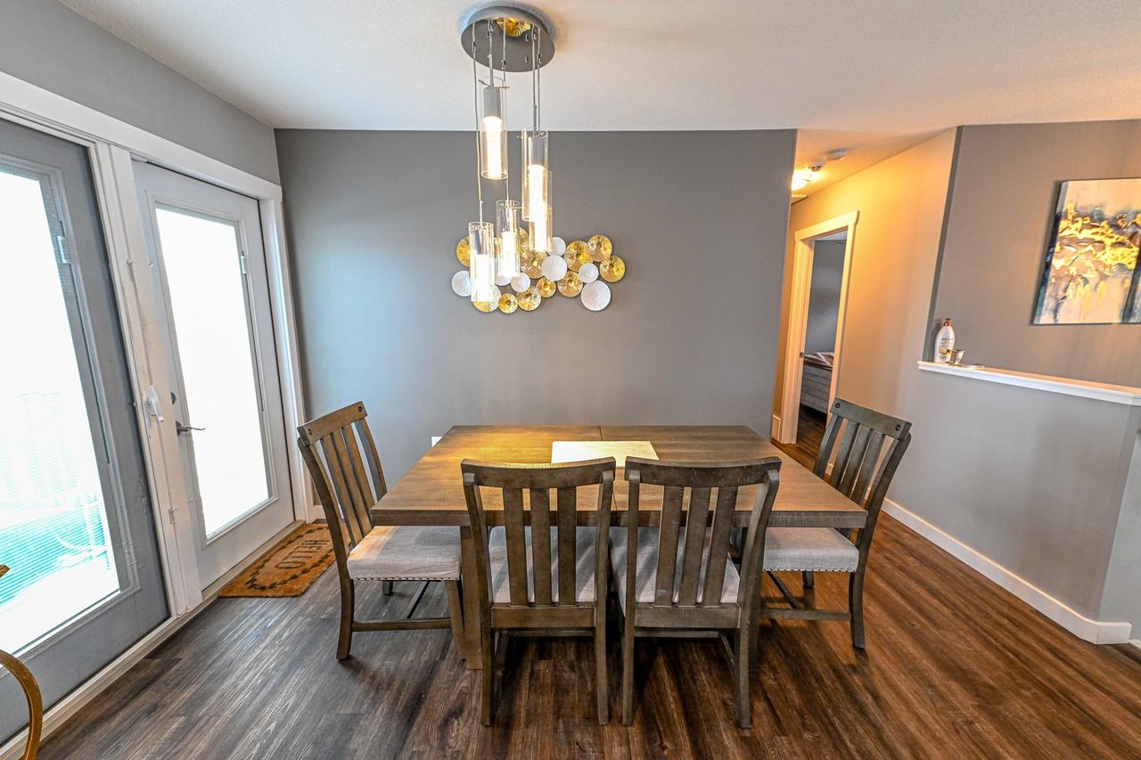 7919 94 St #1 - Photo 3 of 10