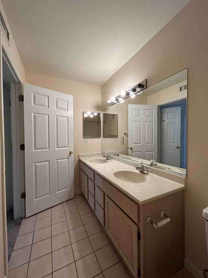 1176 Opal St - Photo 6 of 19
