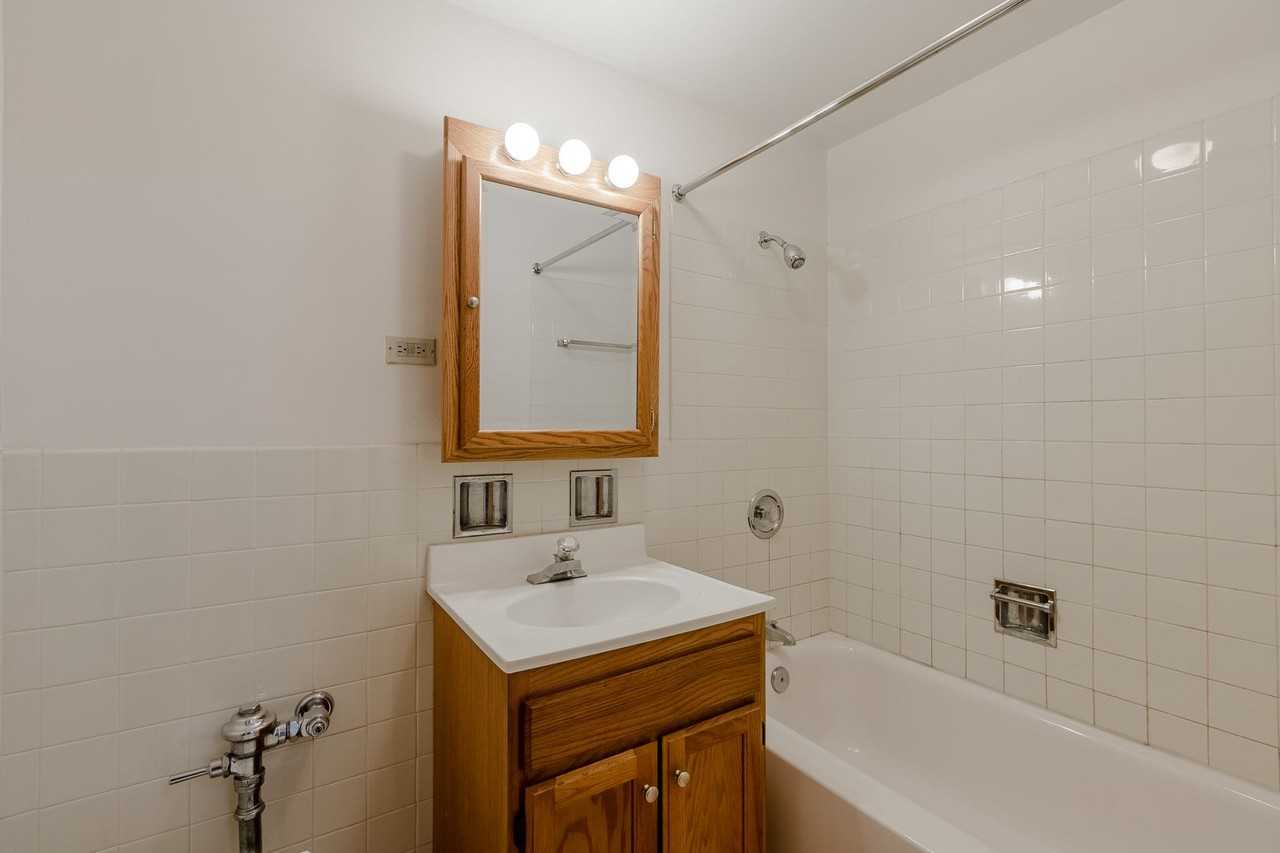 Chicago Place, LLC - Photo 6 of 13