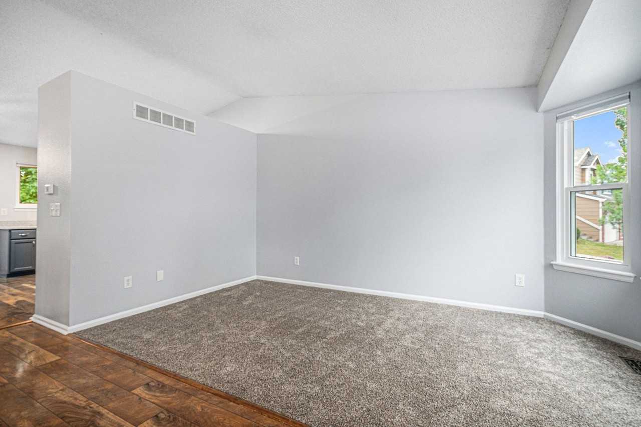 11316 Rodeo Cir - Photo 4 of 24
