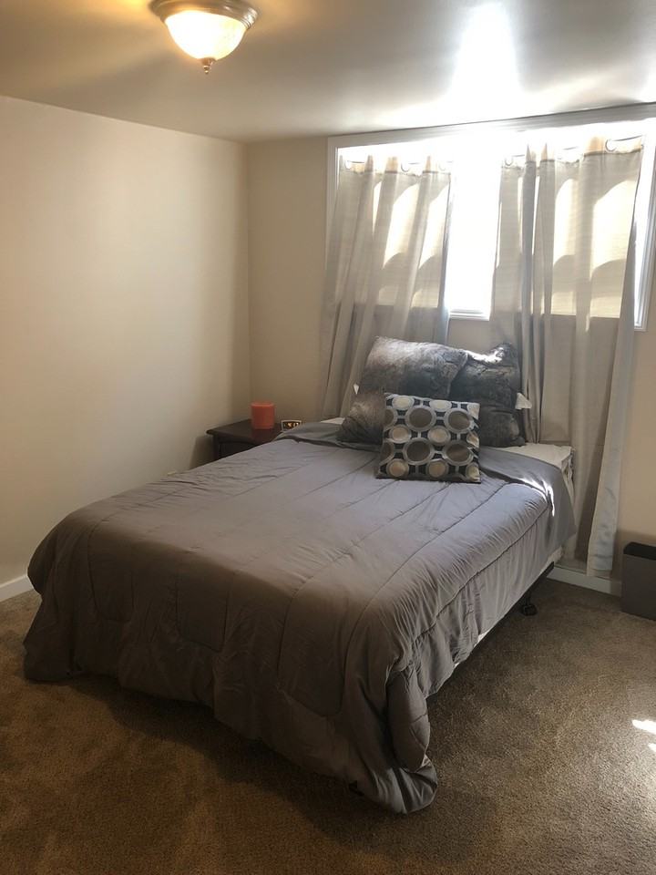 806  N 15th St - Photo 2 of 10