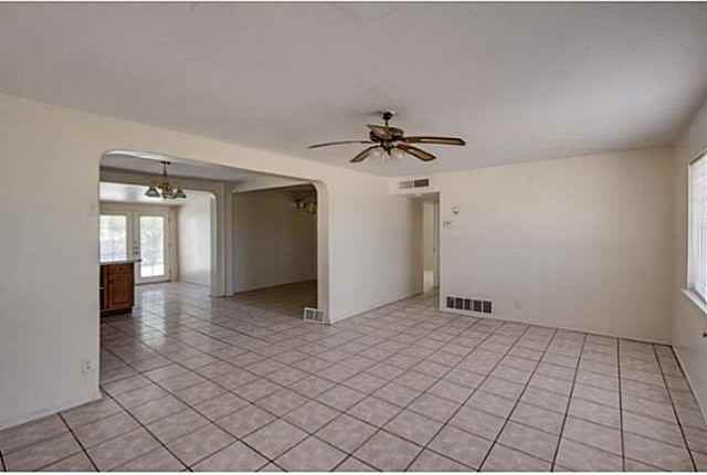 5729 Waldorf Dr - Photo 4 of 17