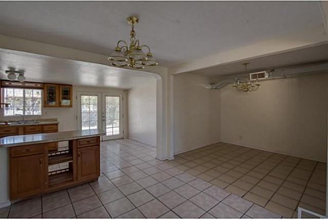 5729 Waldorf Dr - Photo 5 of 17