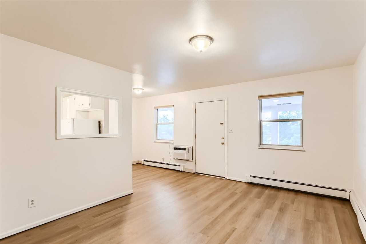 901 S Taft Hill Road - Photo 3 of 8