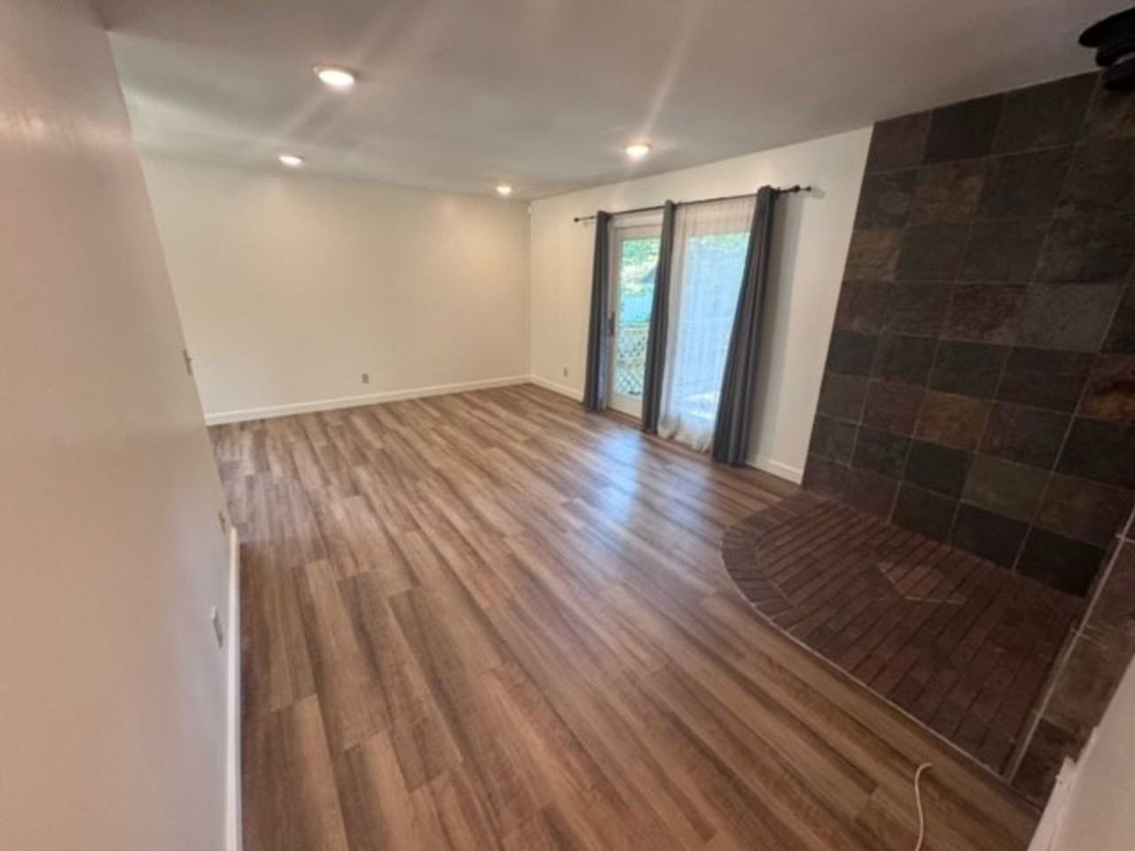 1610 Indian Woods Dr - Photo 5 of 22