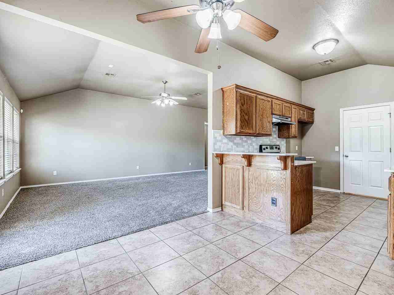 1104 Westridge Dr - Photo 7 of 26