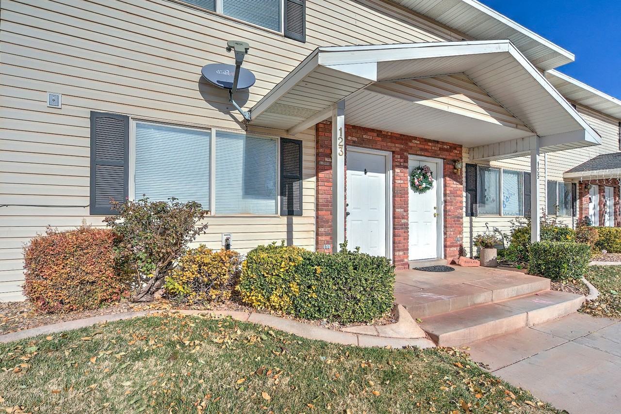 123 E 570 S #8 - Photo 3 of 36